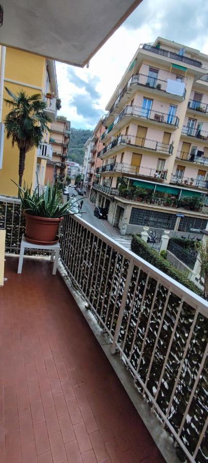 Azzurra - 850 M Al Mare - 75 Mq - Balconata Vivibile - Wi-fi - Pay Tv Gratis - Posteggio Auto Condominiale Non Assegnato * Rapallo