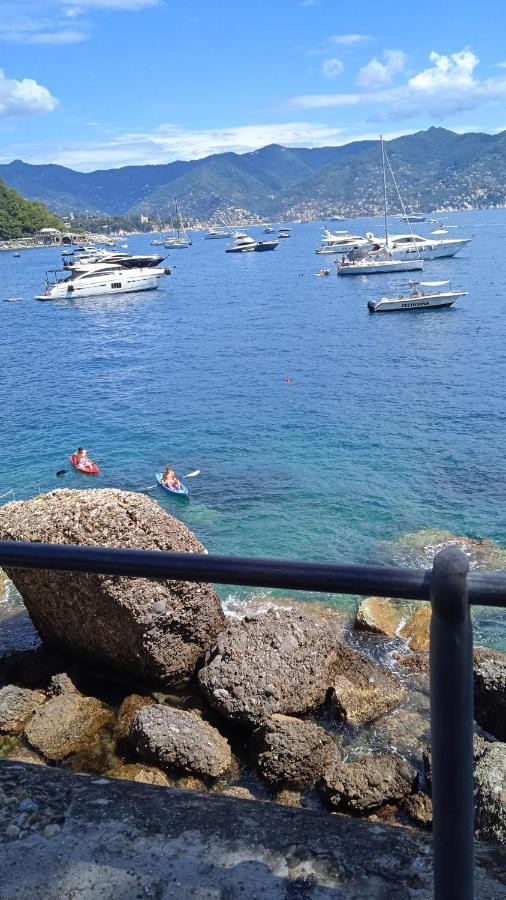Azzurra Home: Seaside Retreat With Wi-fi And Balcony